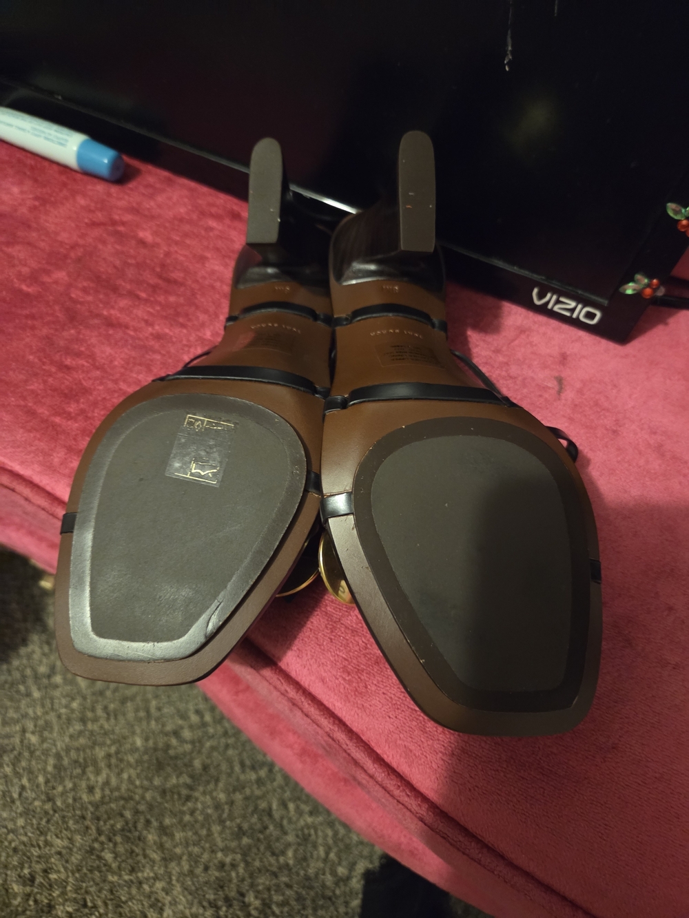 Women’s Black and Gold Decorative Slide Sandals - Picture 3 of 4
